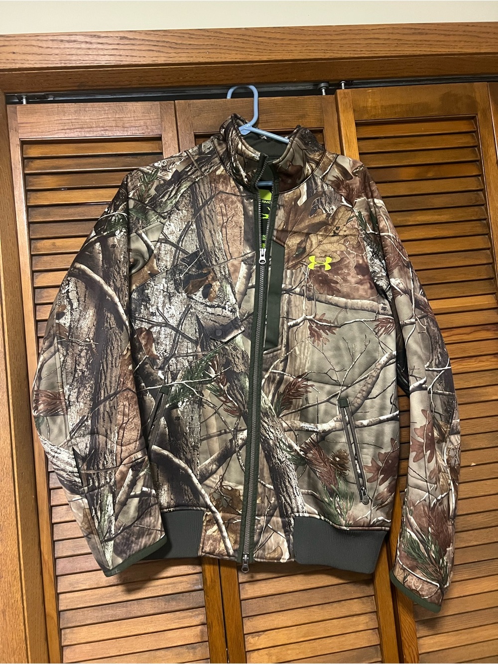 Under Armour Men's Realtree Camo Jacket with Neon Yellow Logo